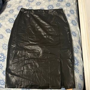 Popilush Built-In Shapewear Leather Skirt